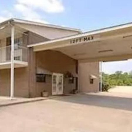Country Side Inn Tyler Exterior foto